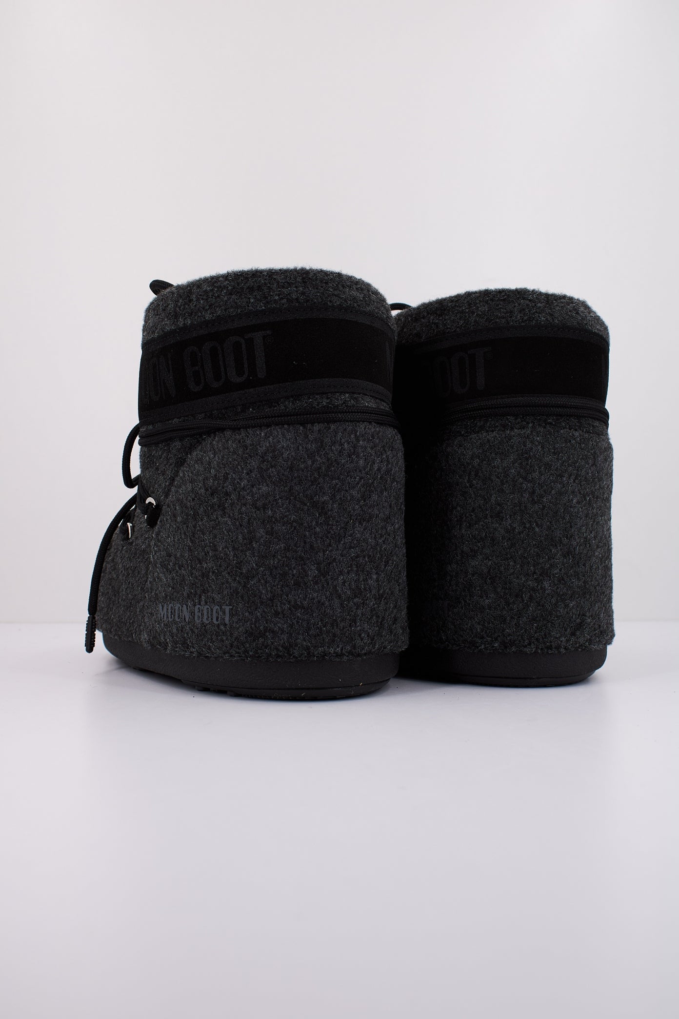 MOON BOOT MB ICON LOW FELT en color BLKMLG (4)
