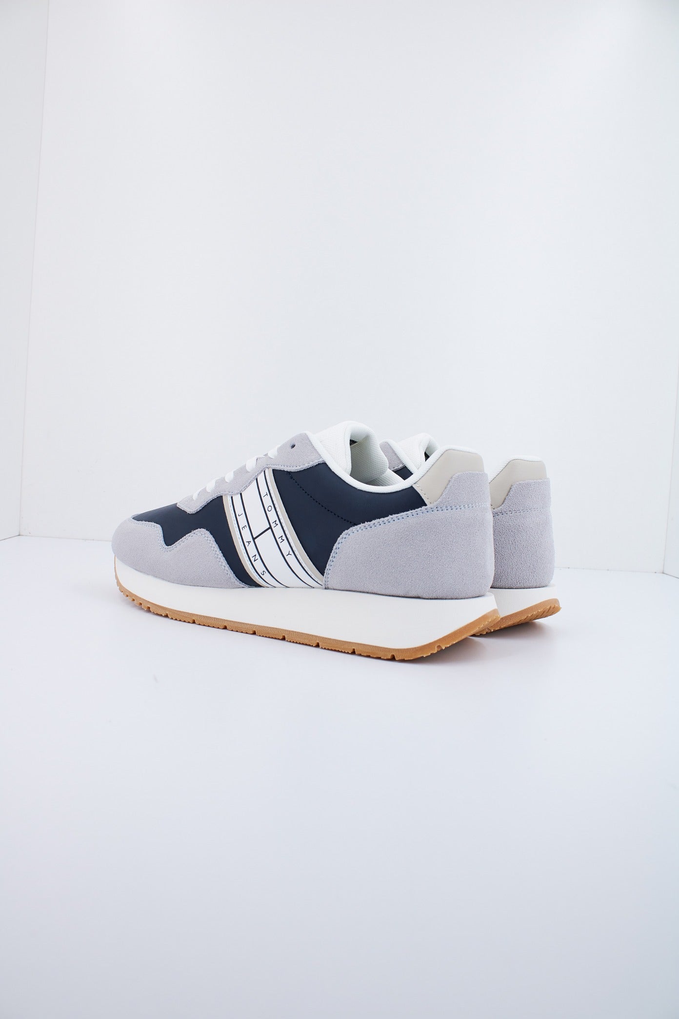 TOMMY JEANS TJM MODERN RUNNER en color PRQ (3)