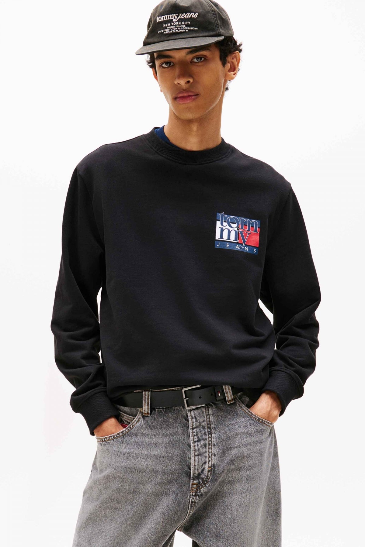 TOMMY JEANS TJM REG RWB FLAG CRE en color BDS (1)