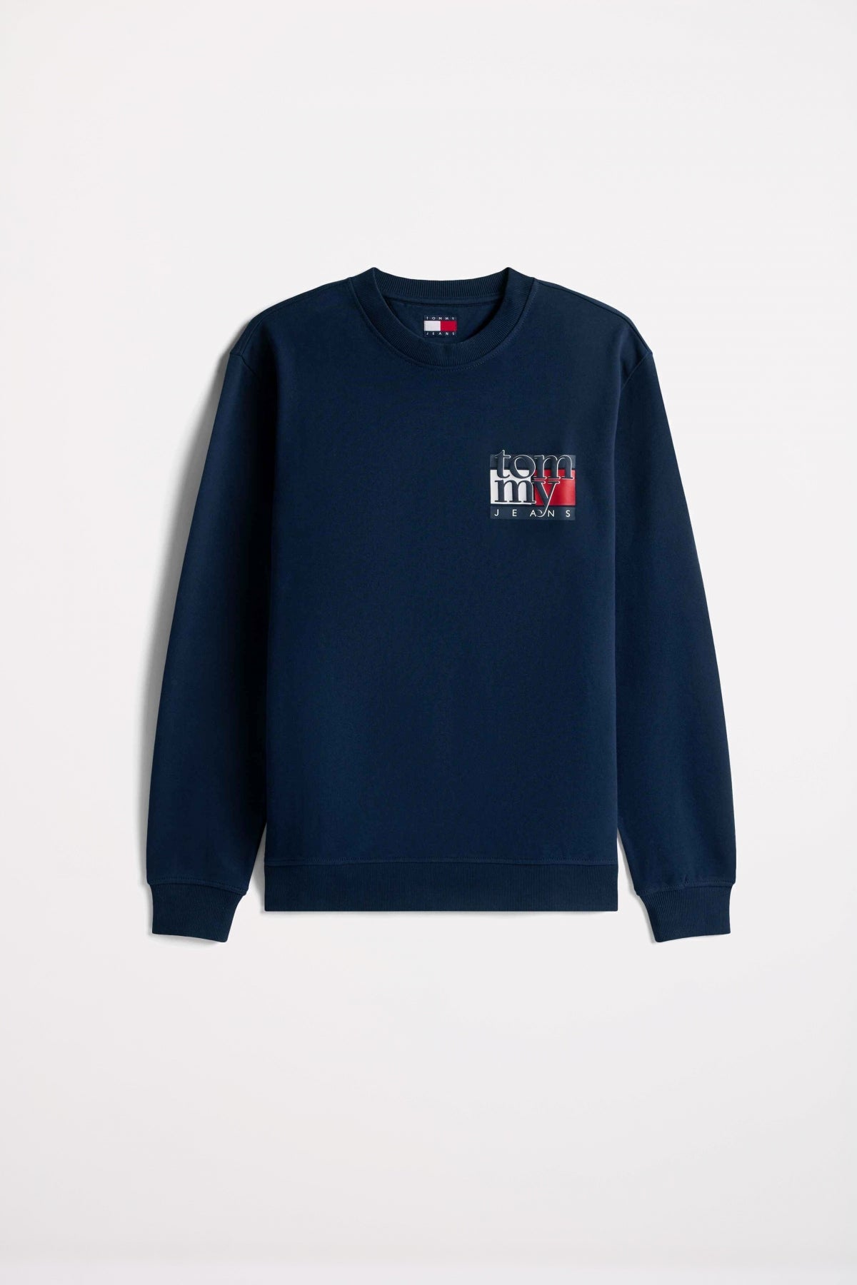 TOMMY JEANS TJM REG RWB FLAG CRE en color CG (2)