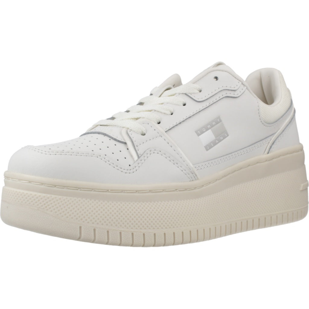 TOMMY JEANS TJW RETRO BASKET FLA en color T (1)