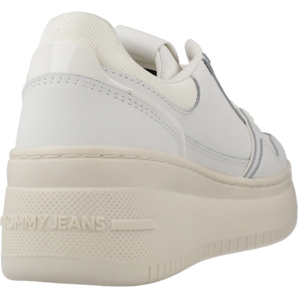 TOMMY JEANS TJW RETRO BASKET FLA en color T (3)