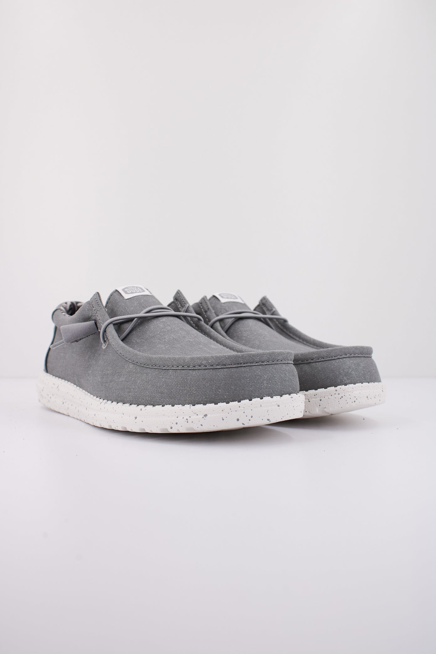 HEY DUDE WALLY CANVAS en color GREY (2)