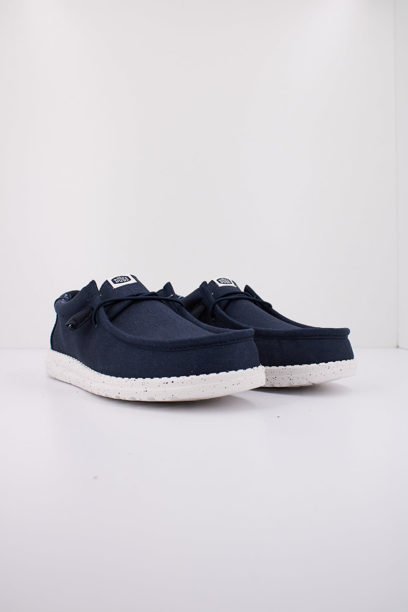 HEY DUDE WALLY CANVAS en color NAVY (2)