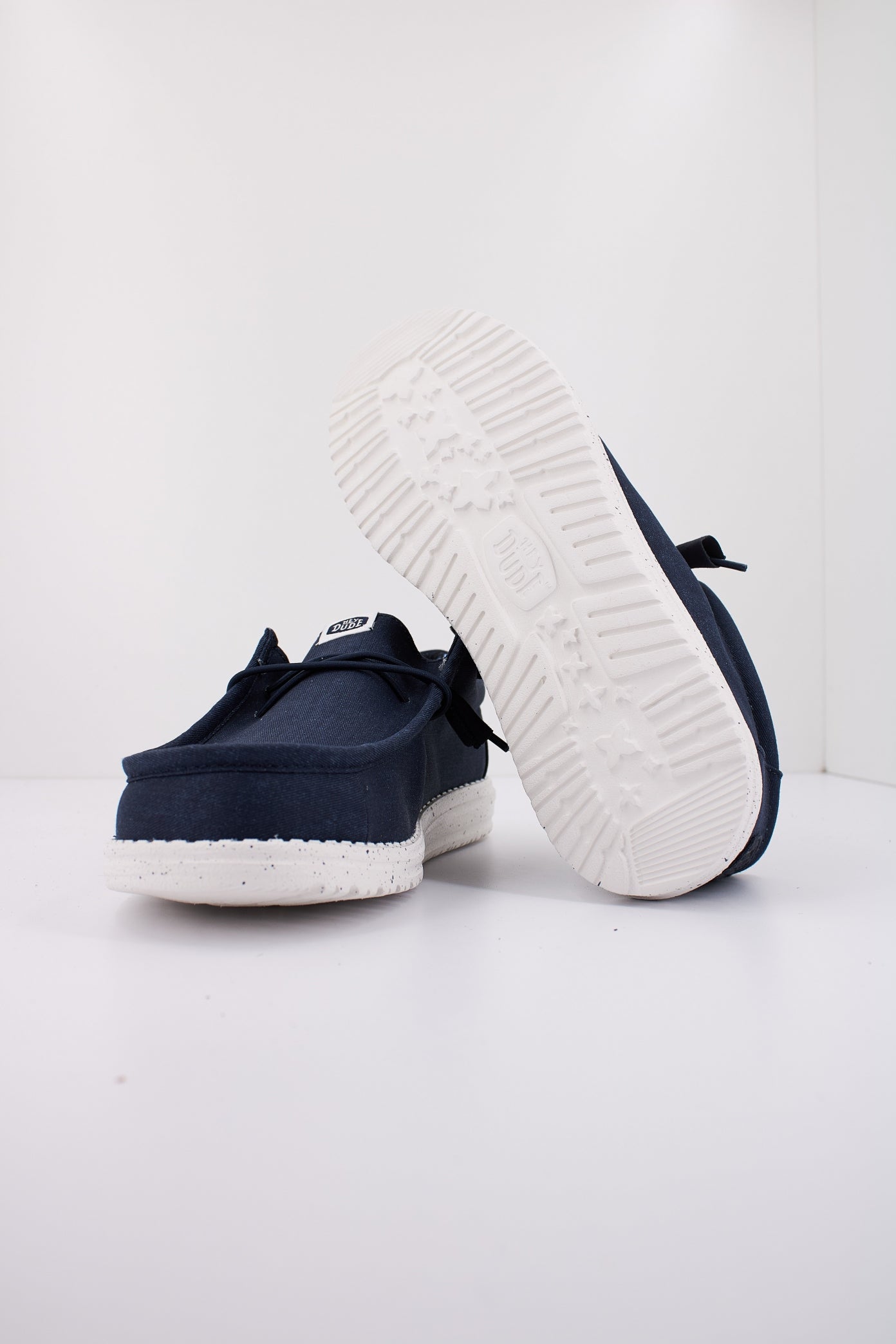 HEY DUDE WALLY CANVAS en color NAVY (4)