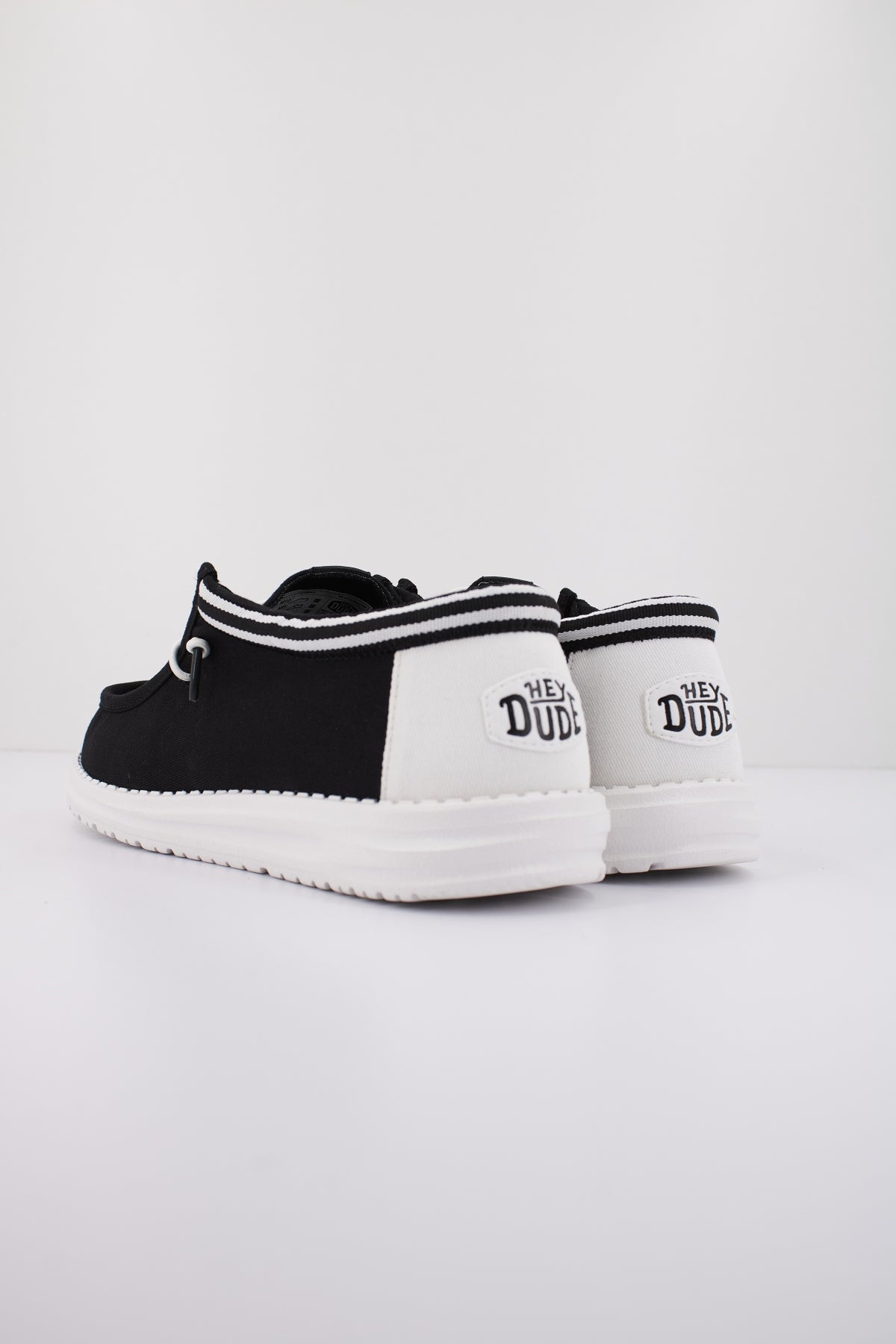 HEY DUDE WALLY LETTERMAN en color BLCKWHT (3)