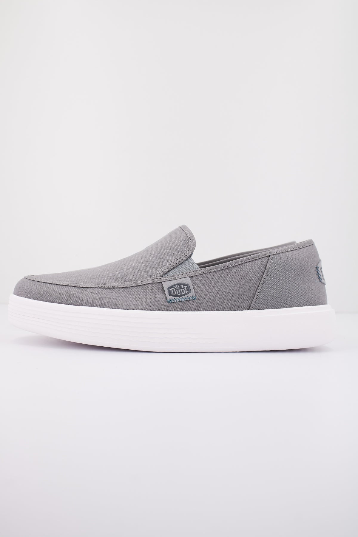 HEY DUDE SUNAPEE M CANVAS en color ATMFWHT (1)