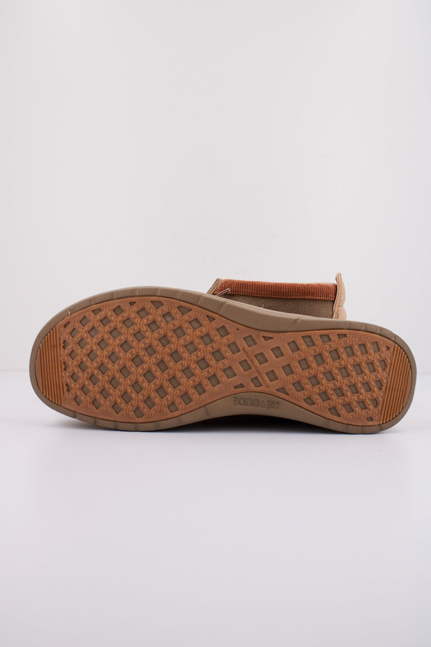 HEY DUDE WALLY MID GRIP R WOR en color CREAM (5)