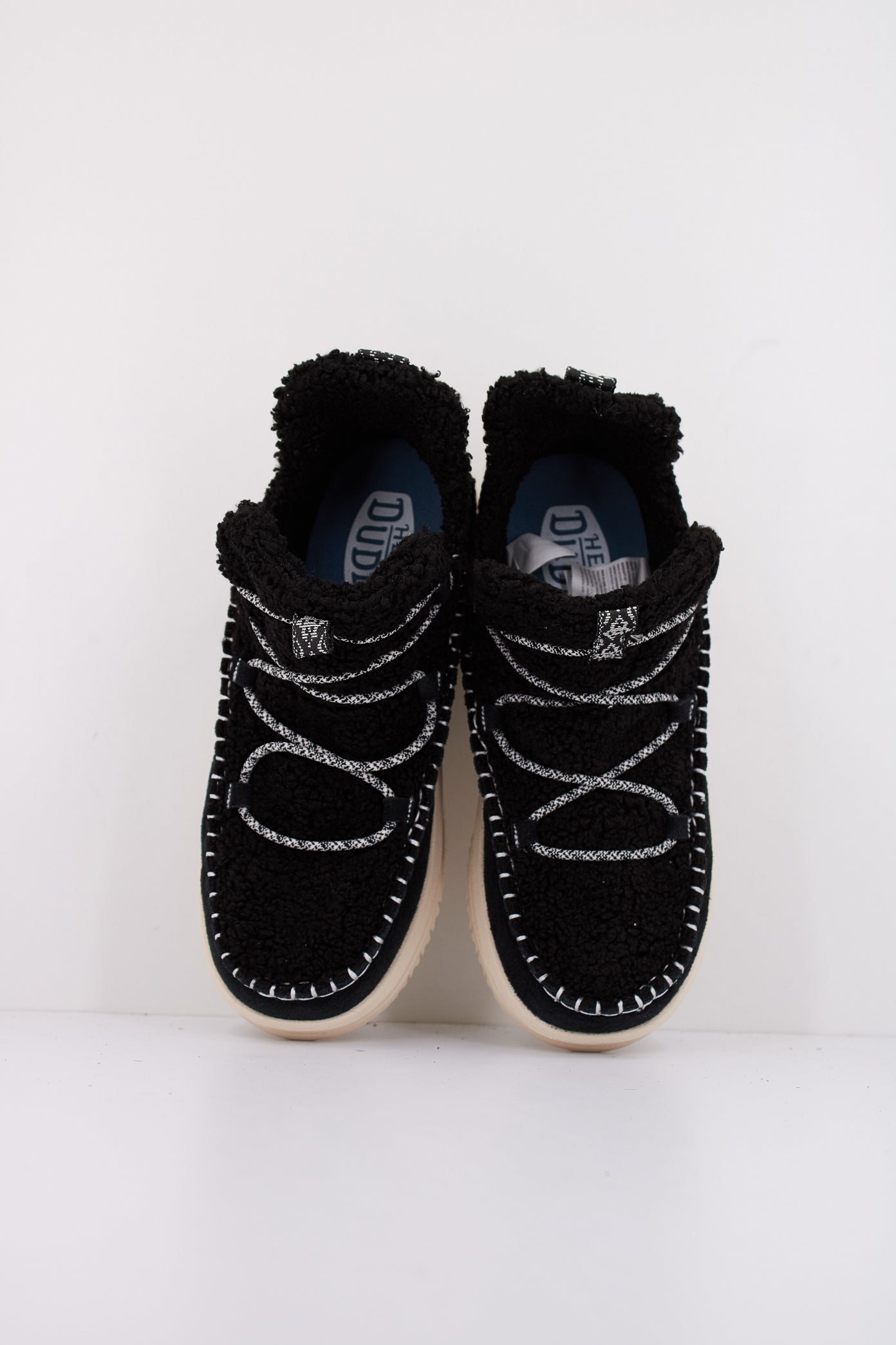 HEY DUDE CAMDEN SUEDE COZY en color BLACK (3)