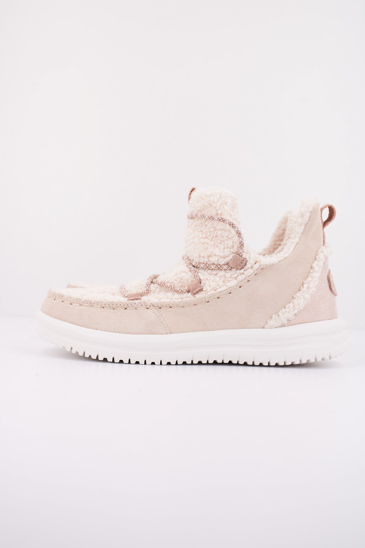 HEY DUDE CAMDEN SUEDE COZY en color TAN (1)