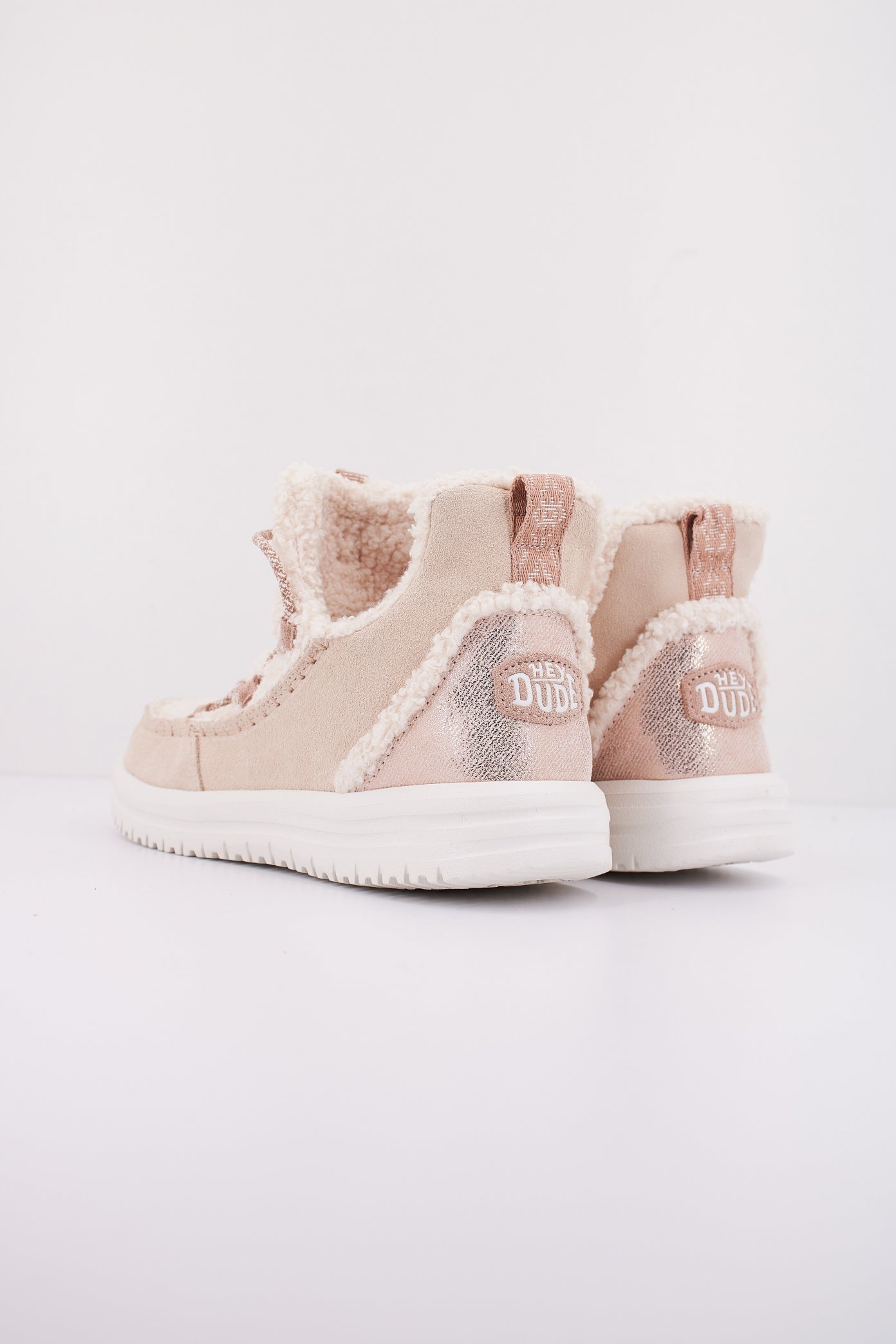 HEY DUDE CAMDEN SUEDE COZY en color TAN (4)