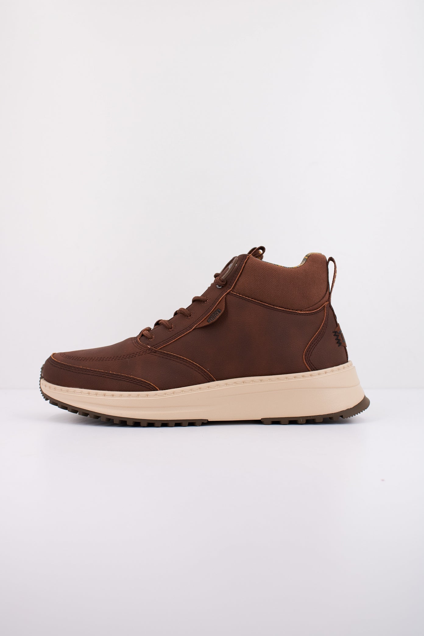 HEY DUDE TAHOE CLASSIC en color BROWN (1)