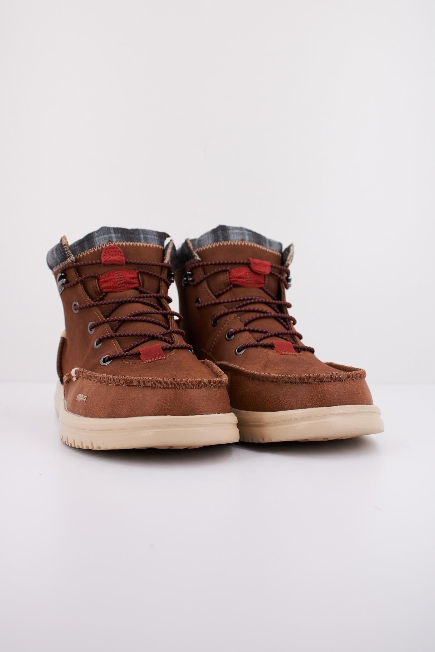 HEY DUDE BRADLEY CLASSIC en color COGNAC (2)