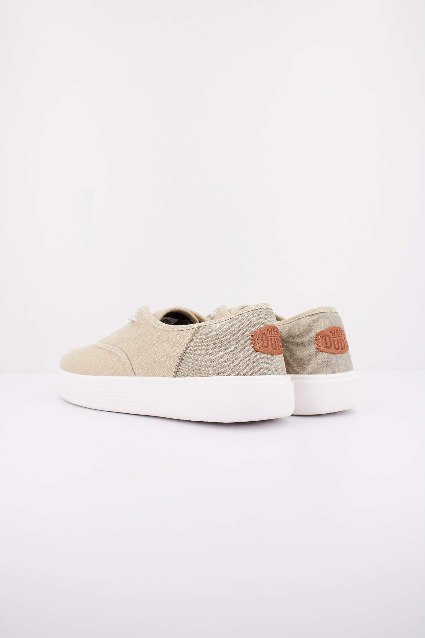 HEY DUDE CONWAY CRAFT LINEN en color WHITE (4)