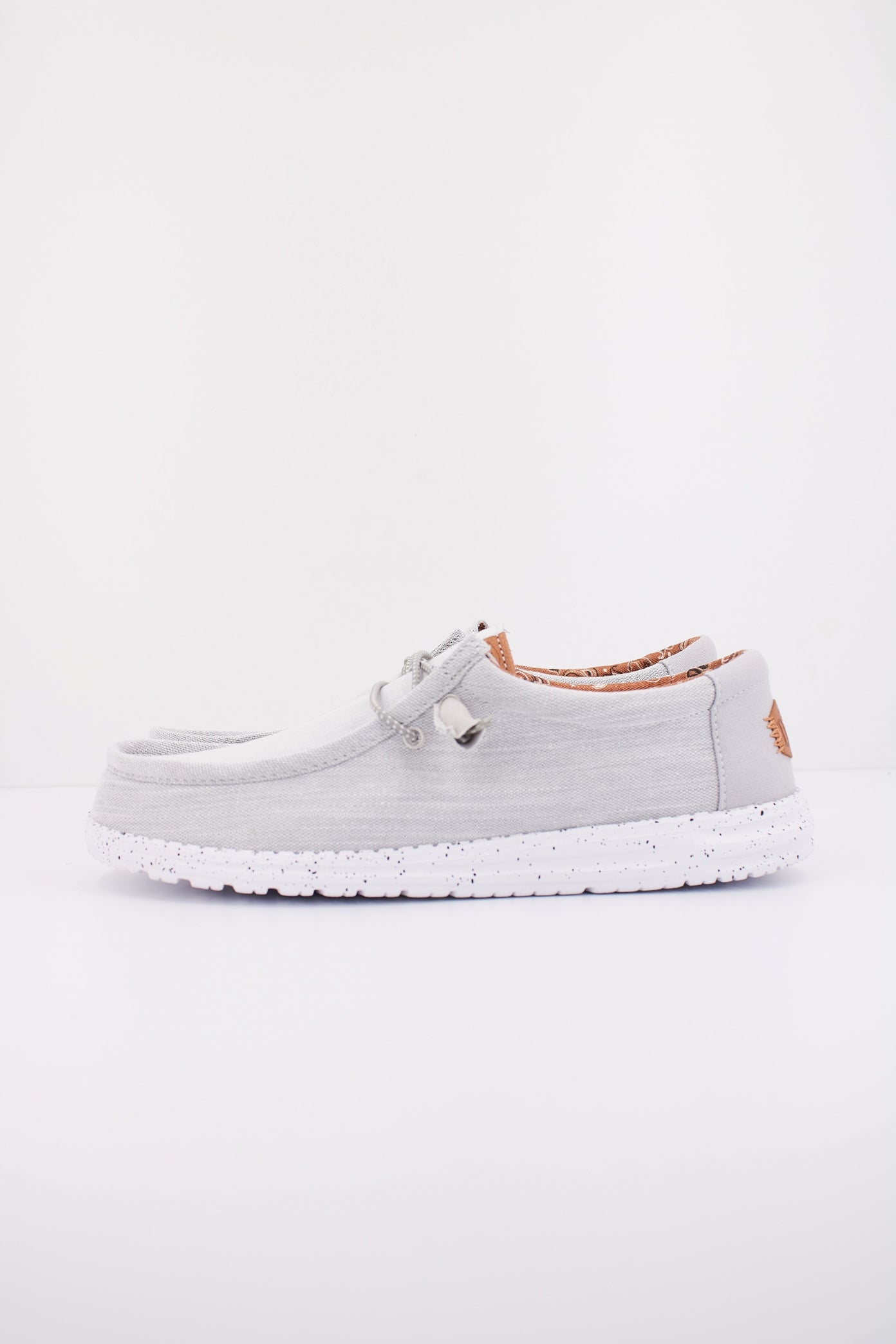 HEY DUDE WALLY WASHED CANVAS en color LGHTGRY (1)