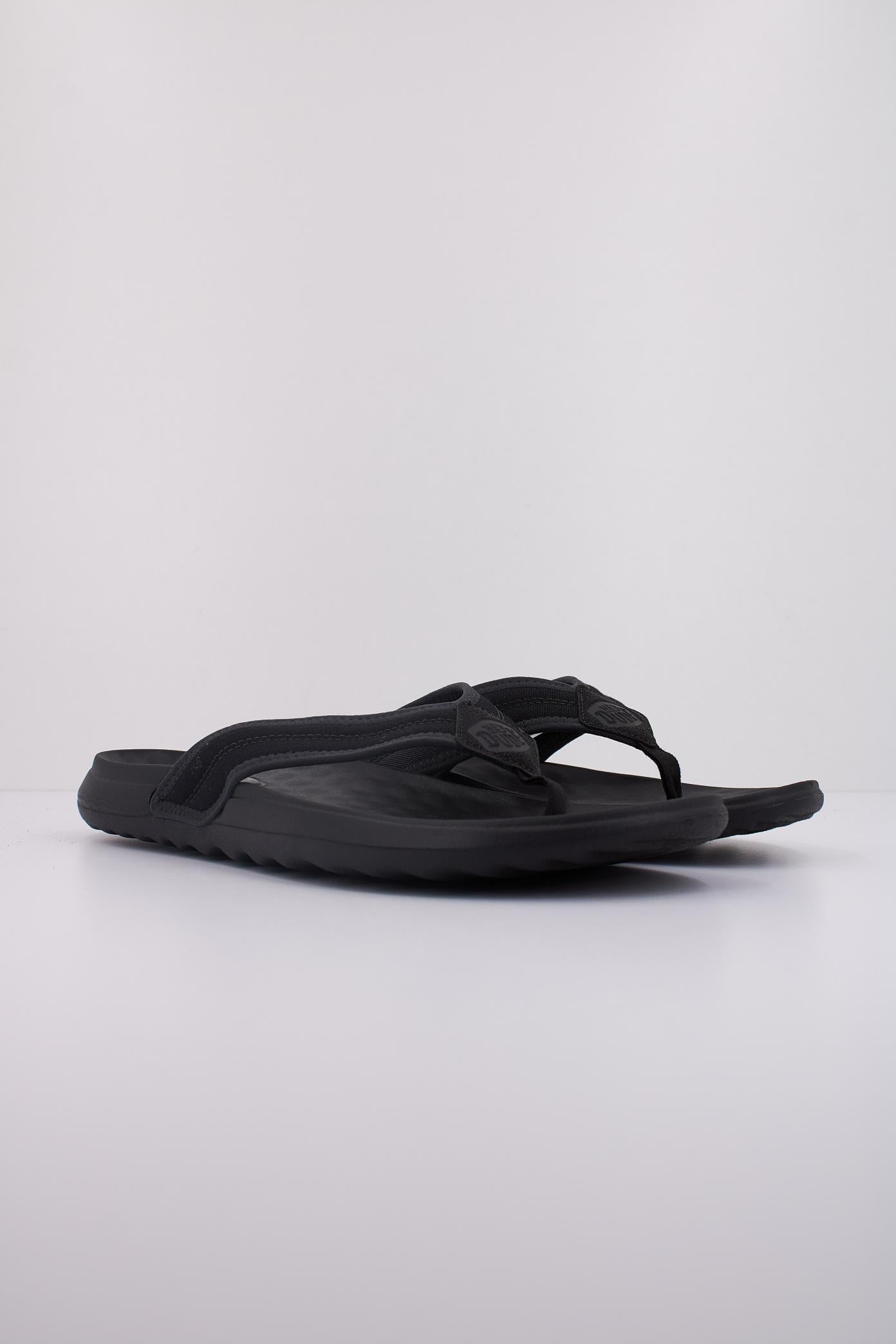 HEY DUDE MILO en color BLKBLK (2)
