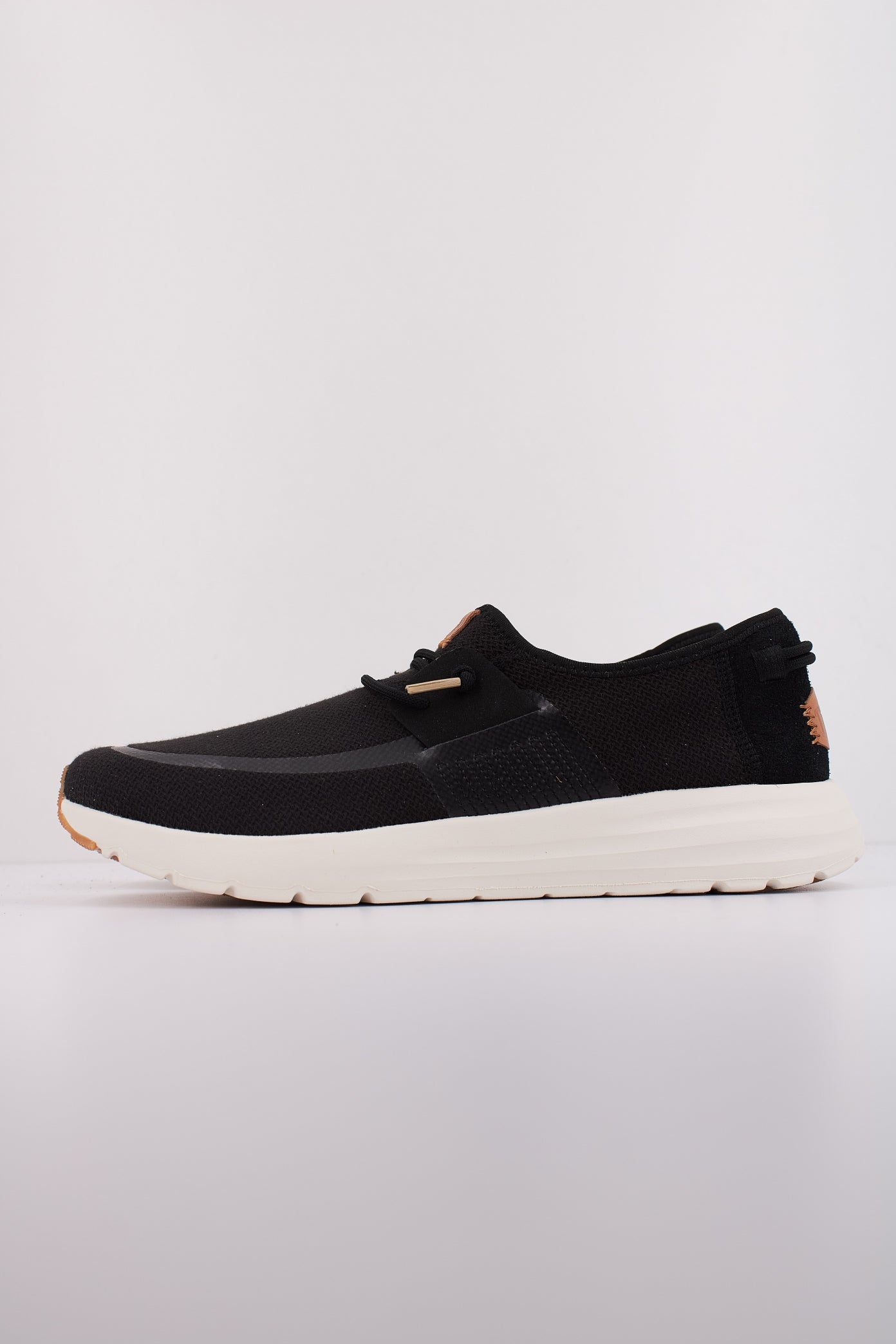 HEY DUDE SIROCCO M NEUTRALS en color BLKWHT (1)