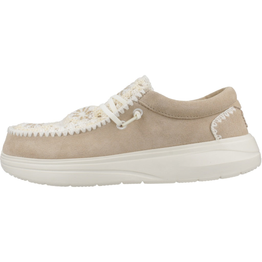 HEY DUDE WENDY COMF SUEDE CRO en color CRMMLT (2)
