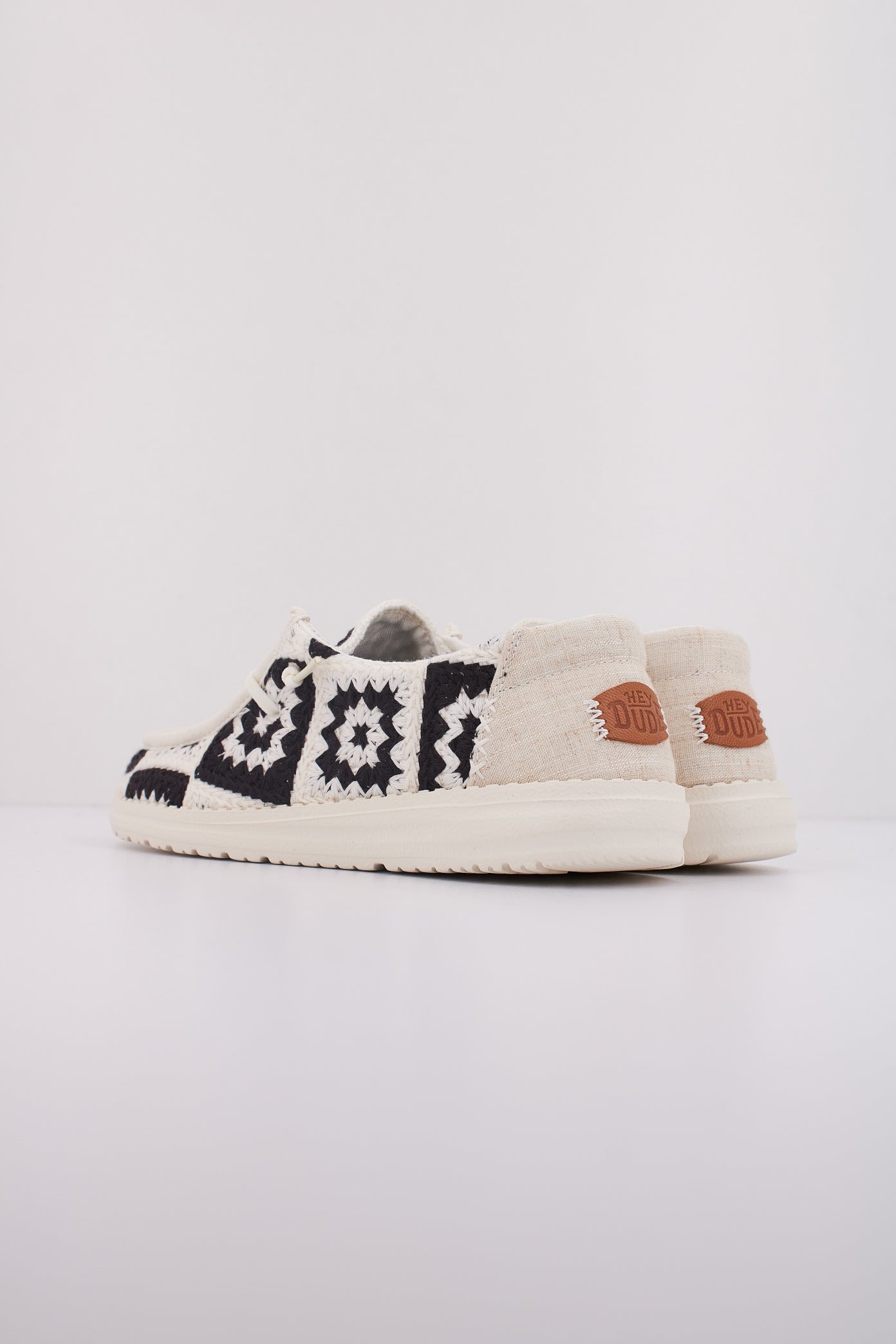 HEY DUDE WENDY COTTAGE CROCH en color BLKMLT (4)