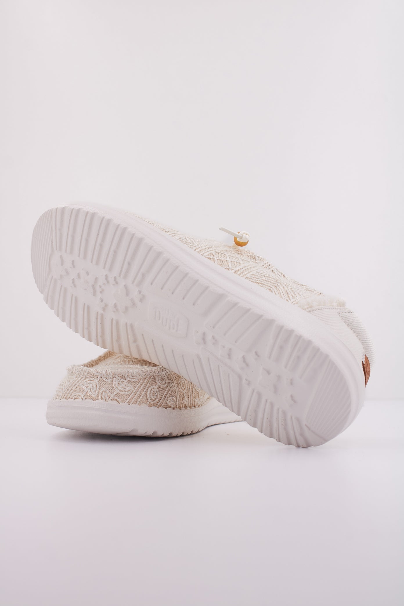 HEY DUDE WENDY CROCHET LACE en color WHTGLD (5)