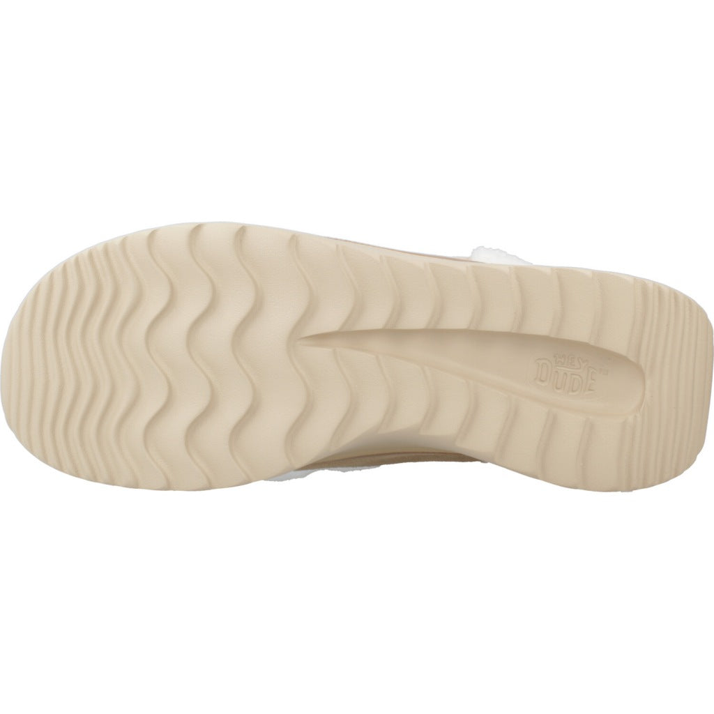 HEY DUDE WENDY PEAK APRES SU en color TAN (6)
