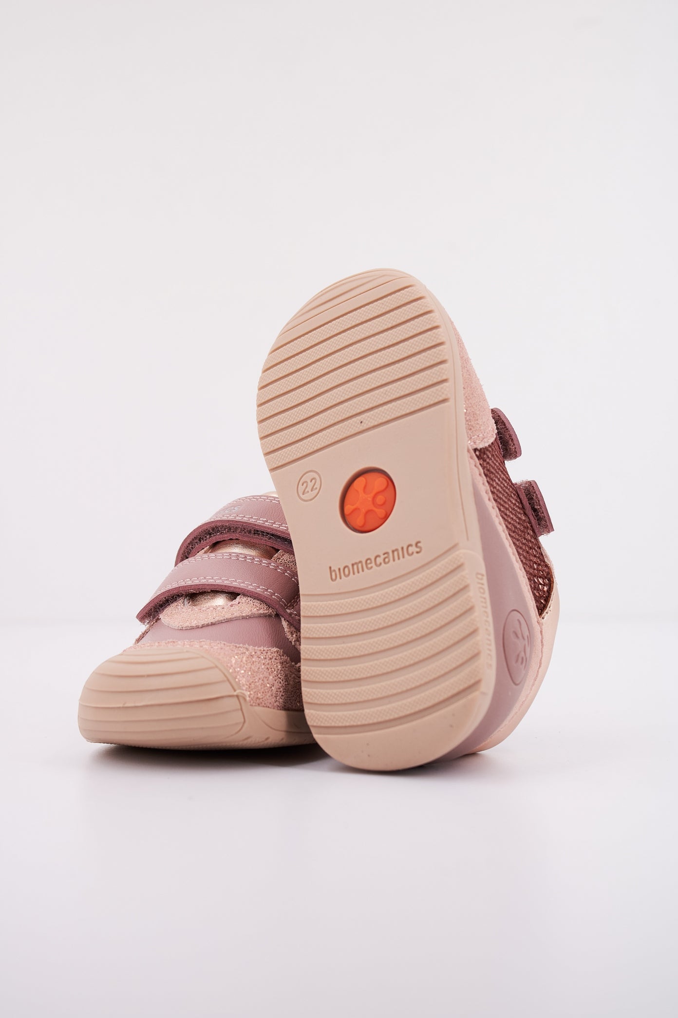 BIOMECANICS B en color KISS (5)