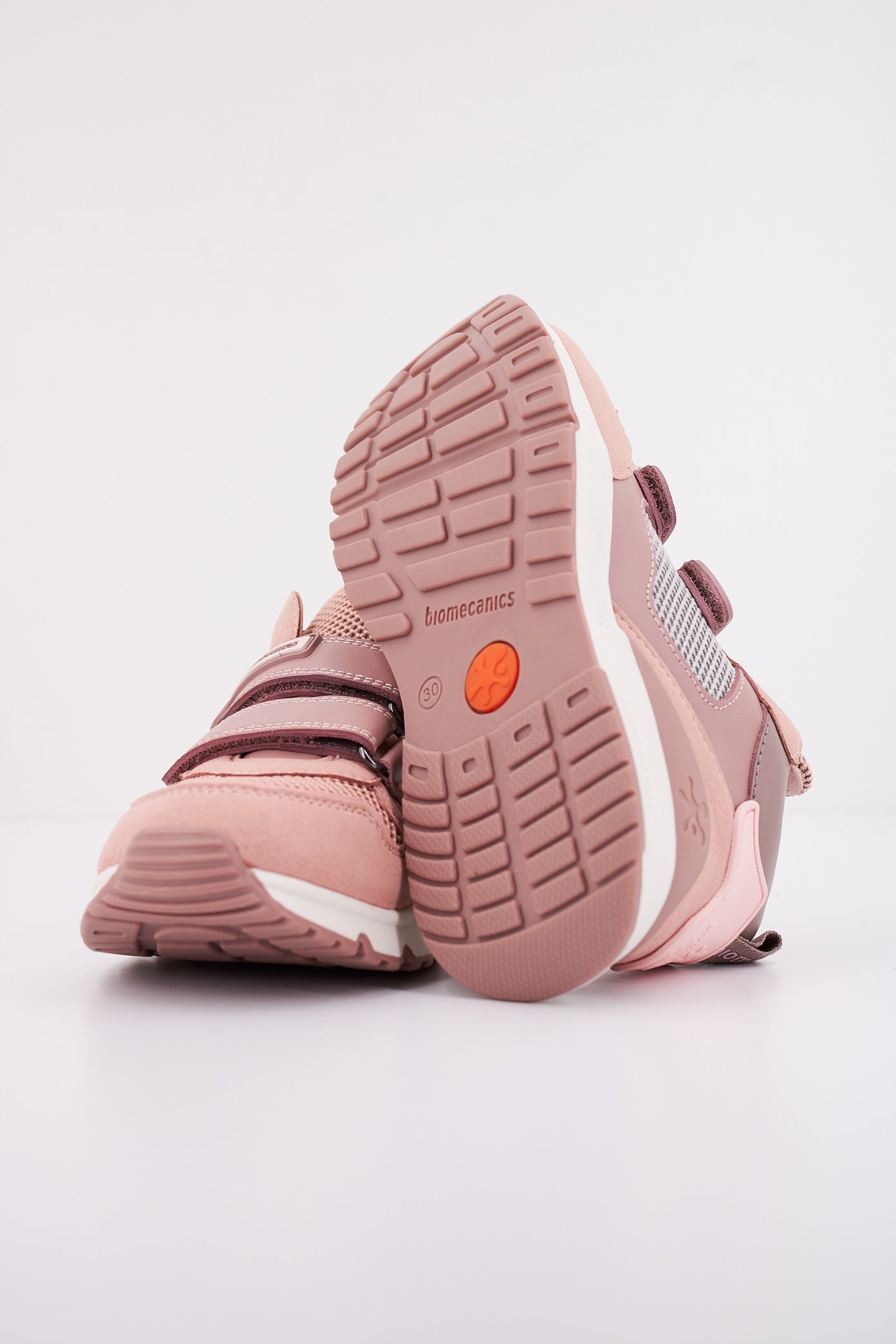 BIOMECANICS C en color KISS (5)