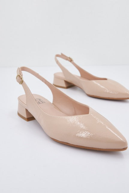 JONI J en color NAPLCREAM  (1)