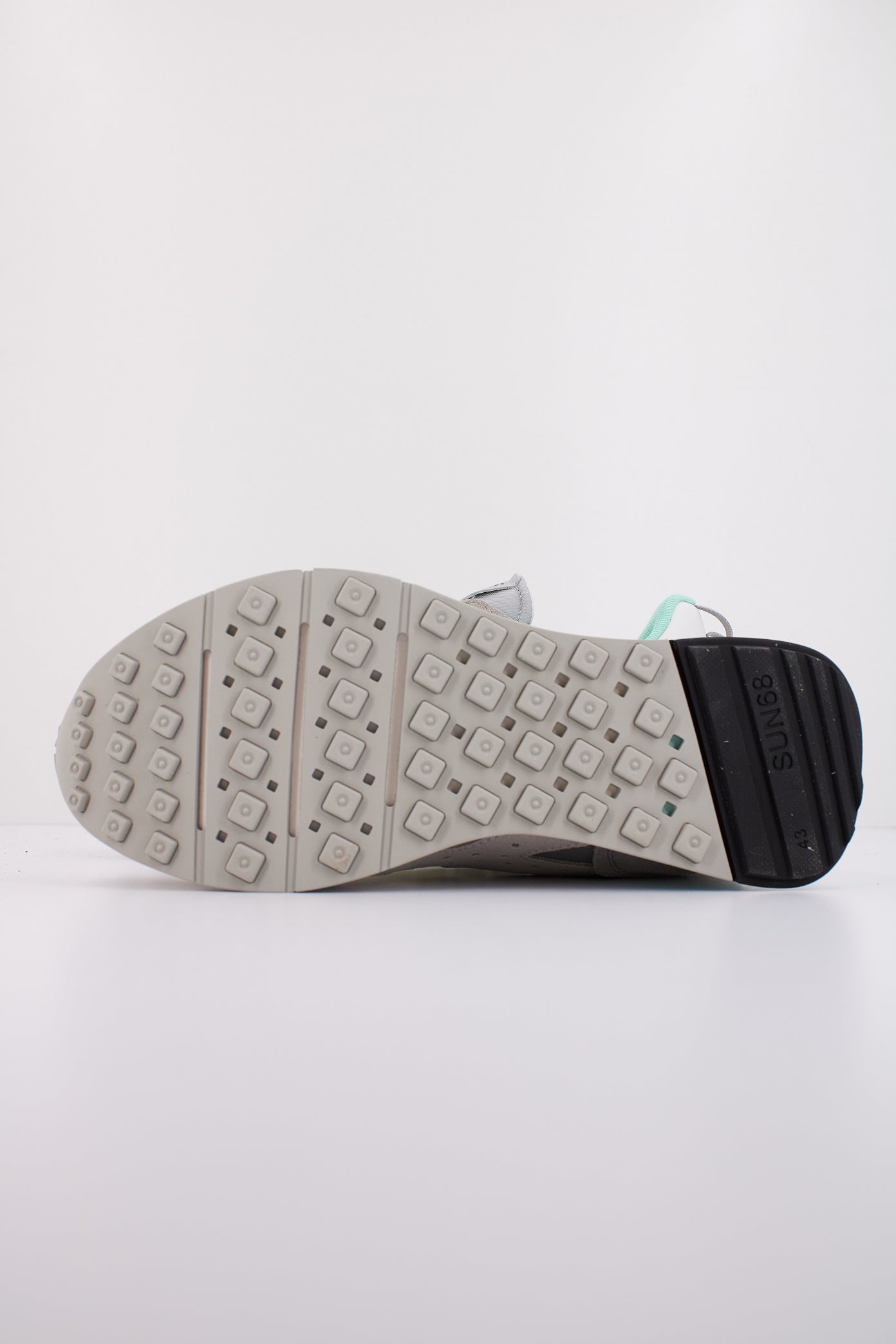 SUN JAKI OUTDOOR en color GRIGIO (5)