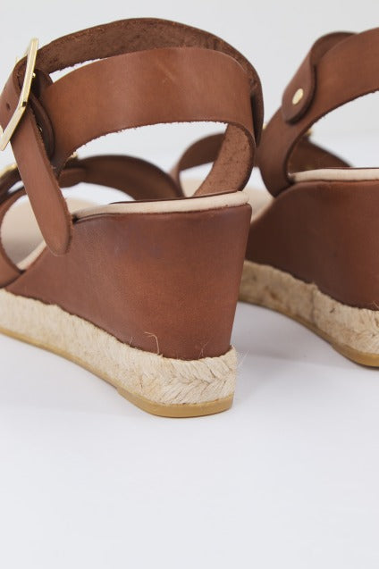EQUITARE JONES en color TAN (4)