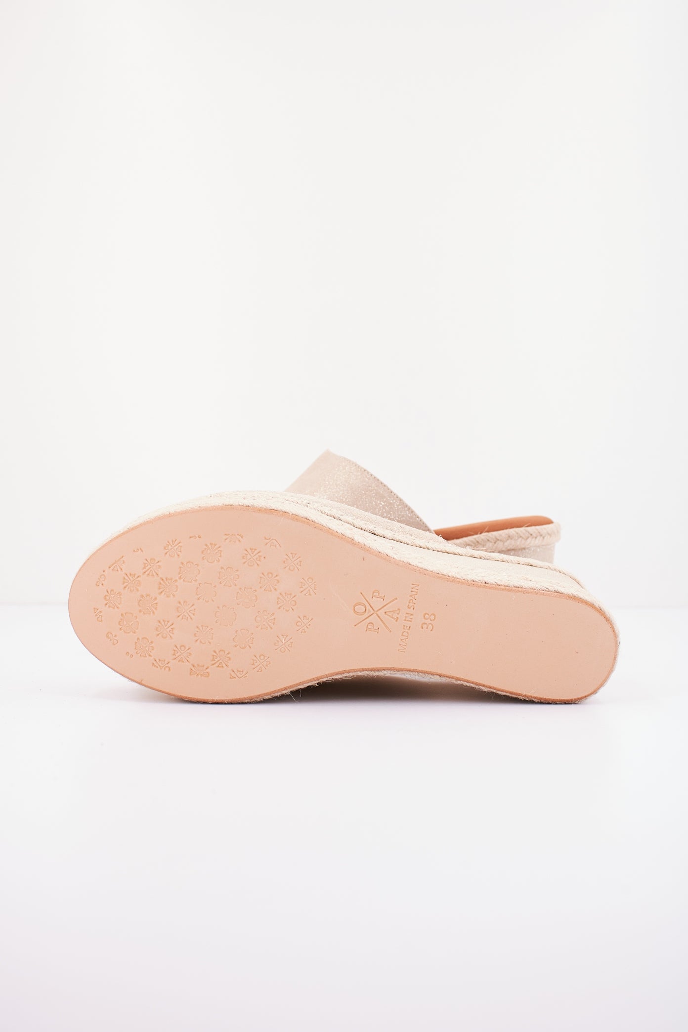 POPA ARENITA BOREAL en color ORO (4)