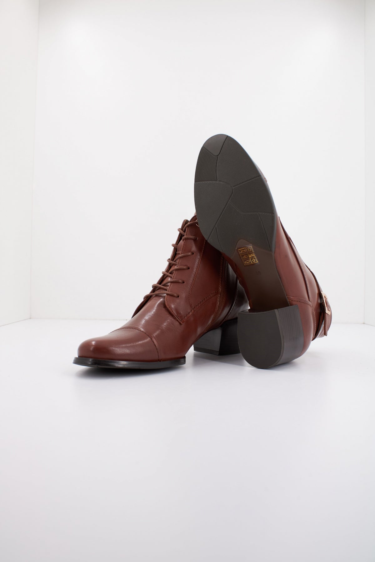 REGARDE LE CIEL JOLENE  en color CUERO  (4)