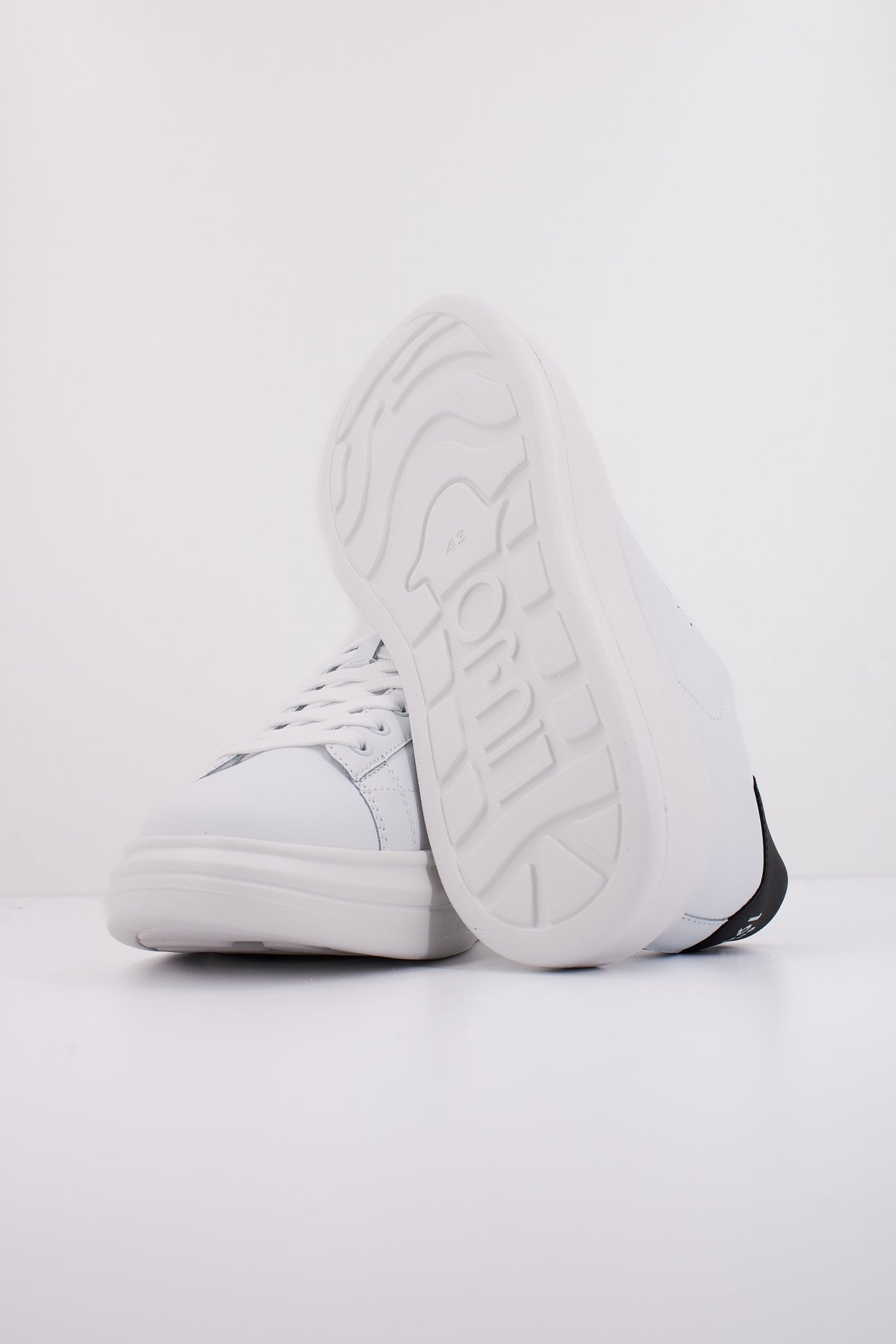 LIU-JO B PX en color WHTBLK (5)