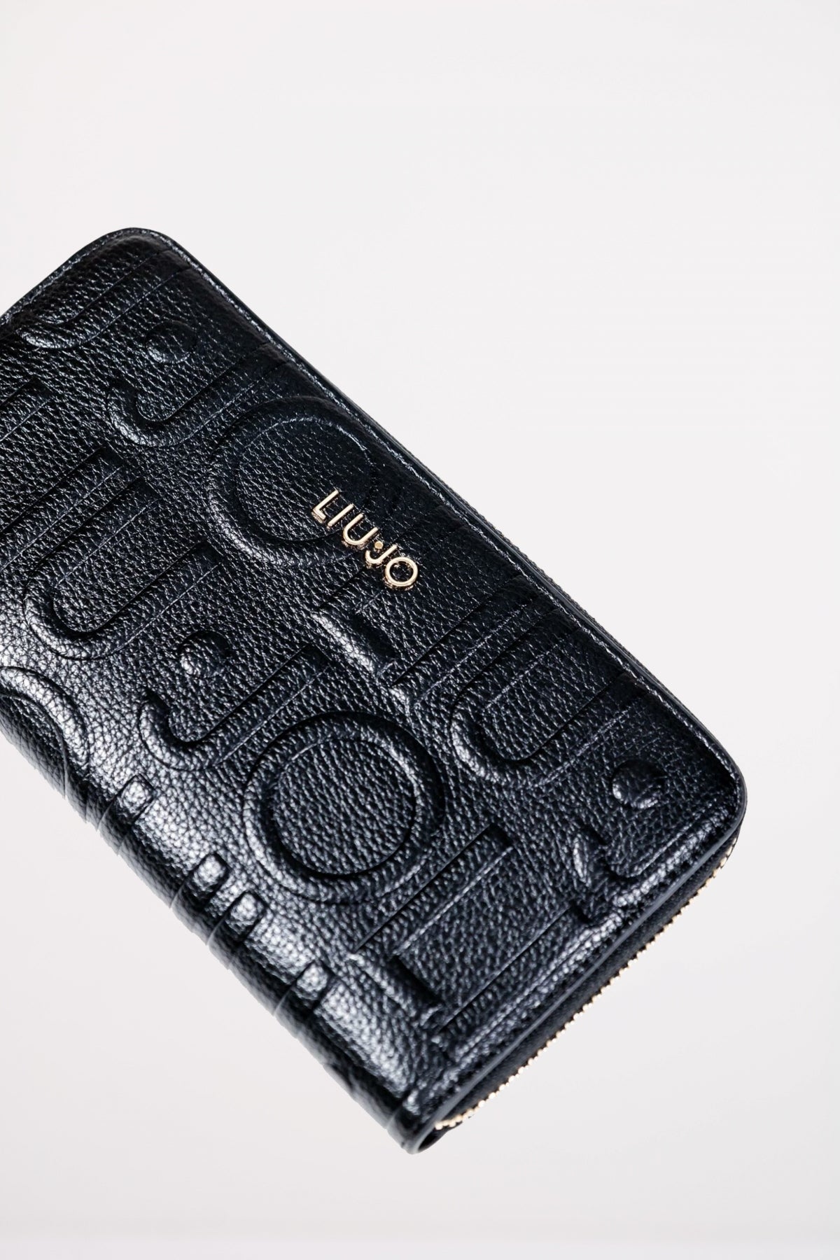 LIU-JO ECS XL ZIP AROUND en color (4)