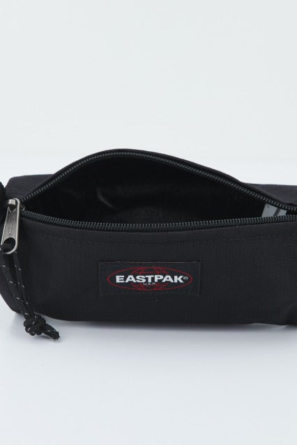 EASTPAK BENCHMARK SINGLE en color BLACK (4)