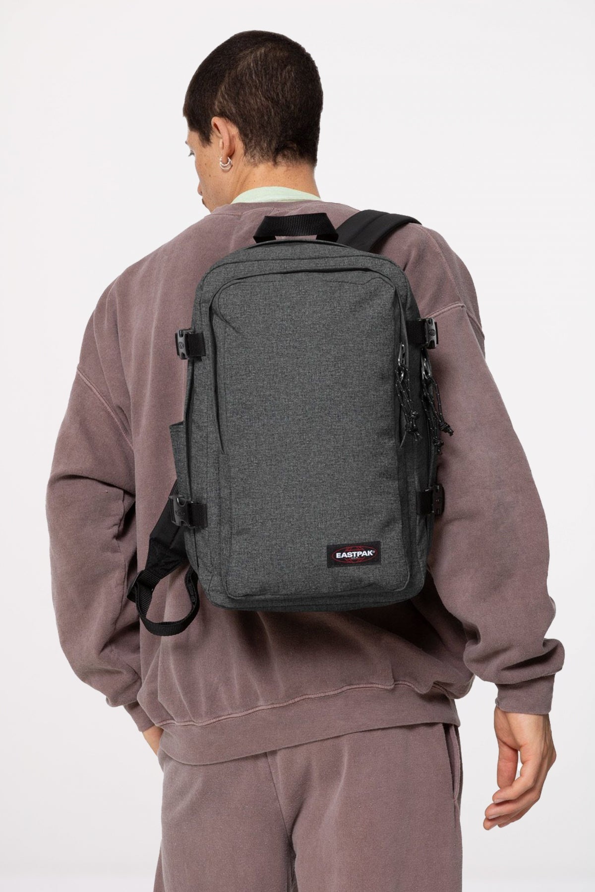 EASTPAK en color BLCKDNM (5)