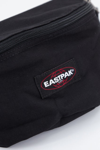 EASTPAK SPRINGER en color BLACK (3)