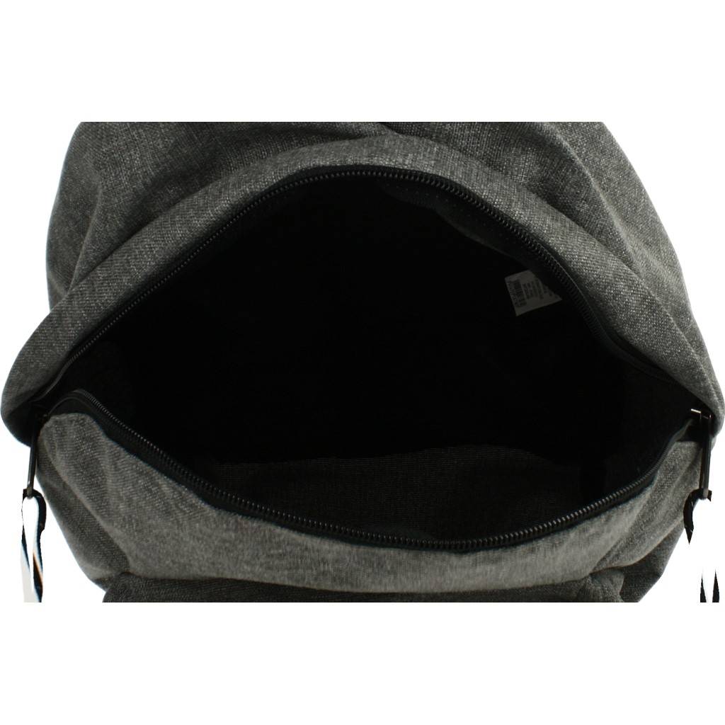 EASTPAK ORBIT en color SUNGREY (5)