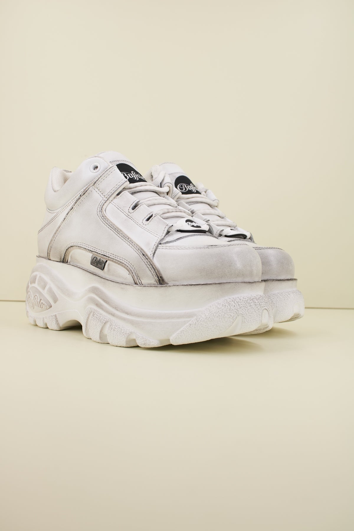 BUFFALO - . en color WHITE (2)