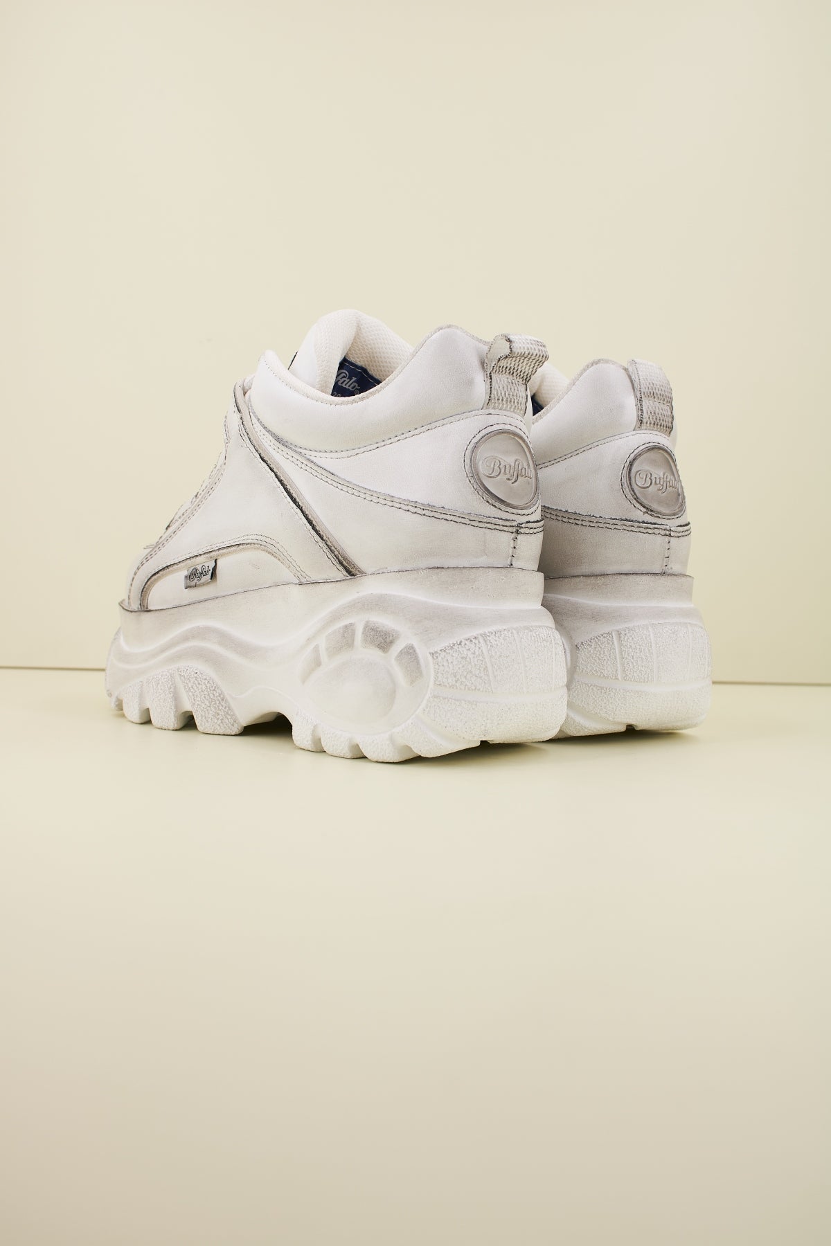 BUFFALO - . en color WHITE (3)