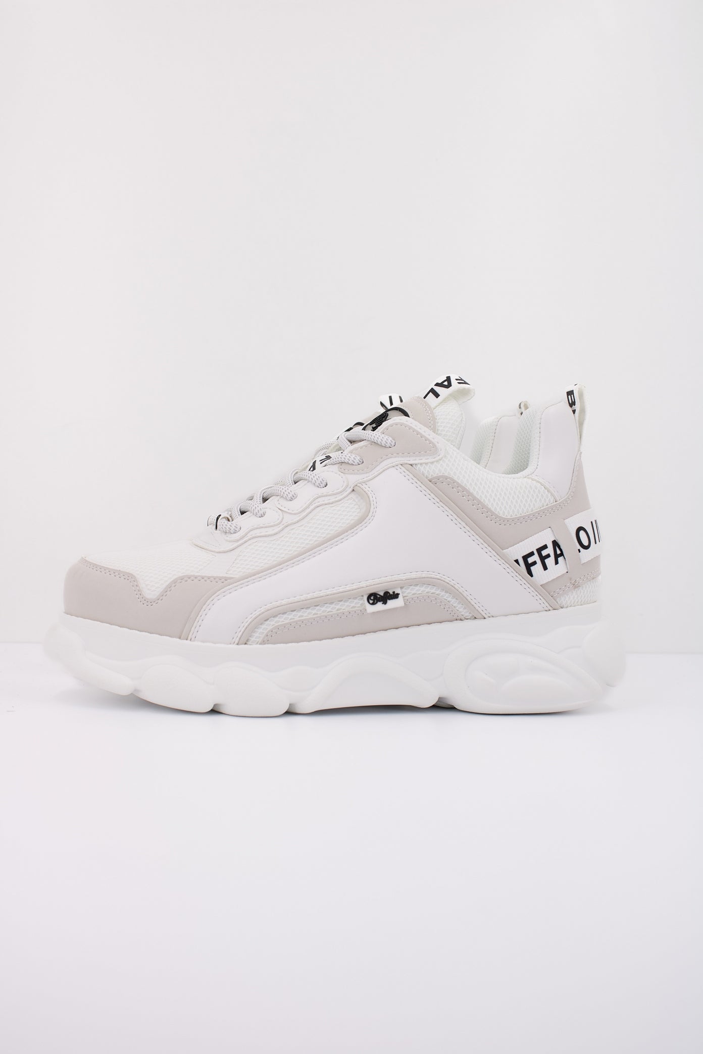 BUFFALO CLD CHAI BS VEGA en color WHITE (1)