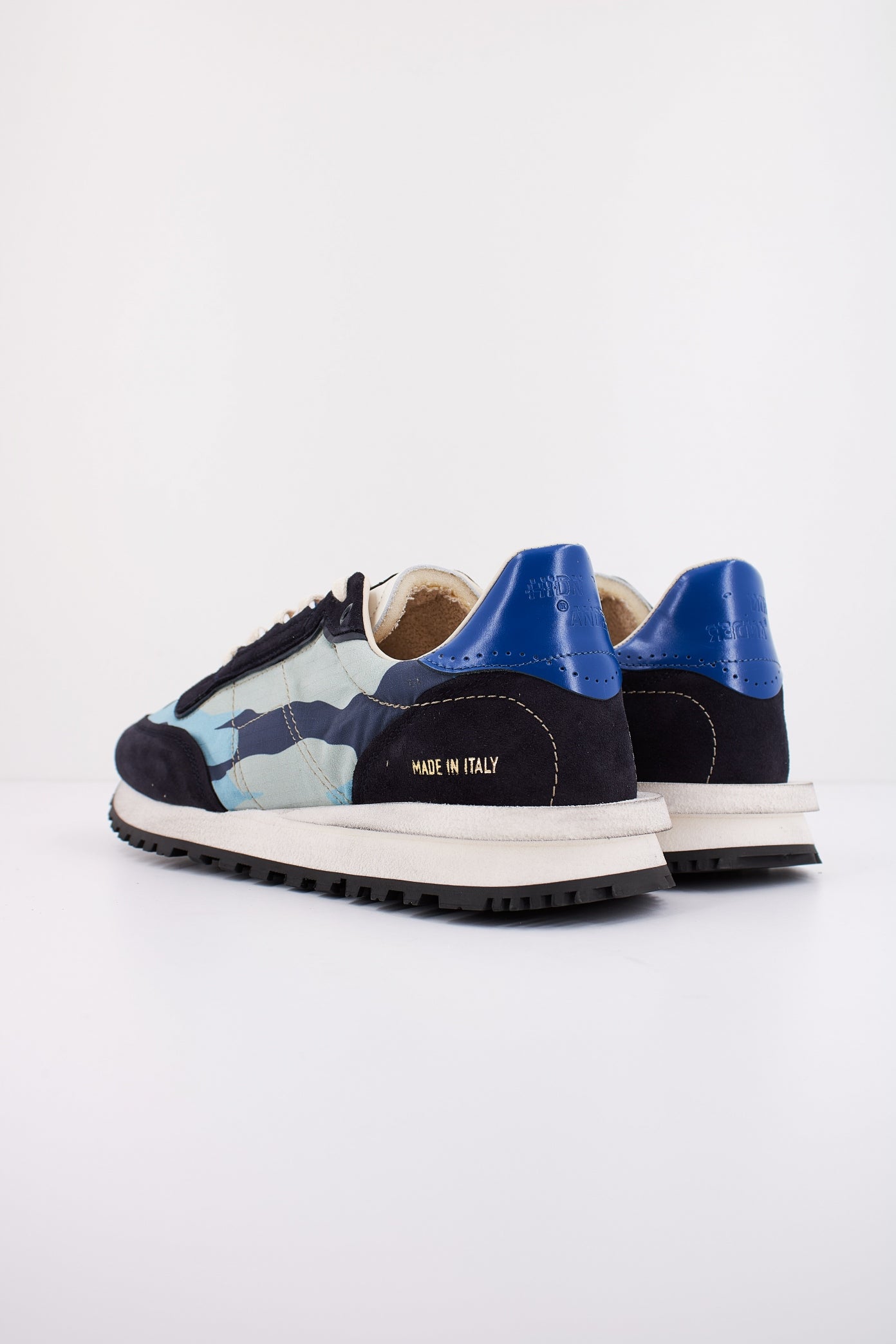 HIDNANDER TENKEI SLIP ON en color (3)