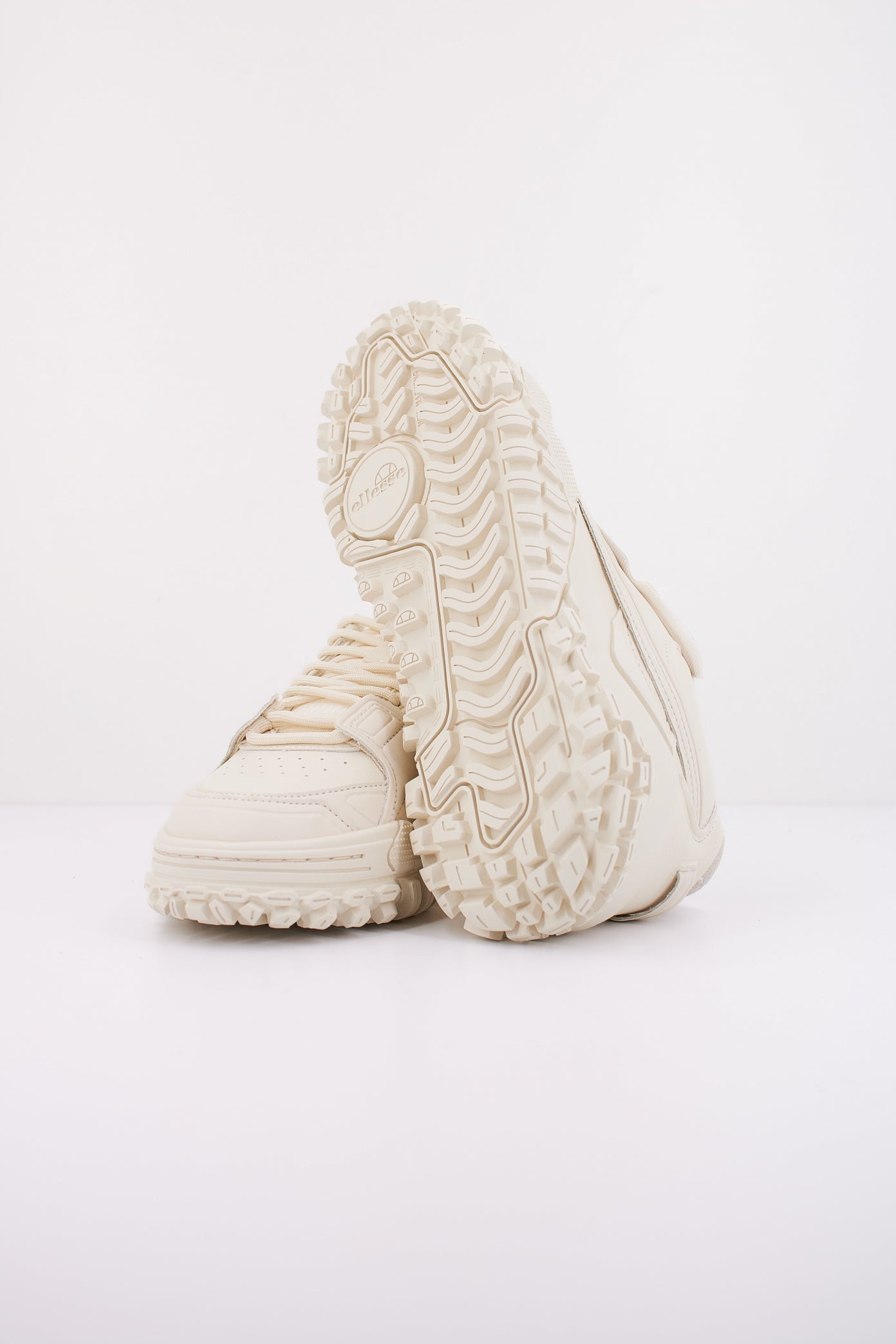 ELLESSE ELW en color TOFU (5)