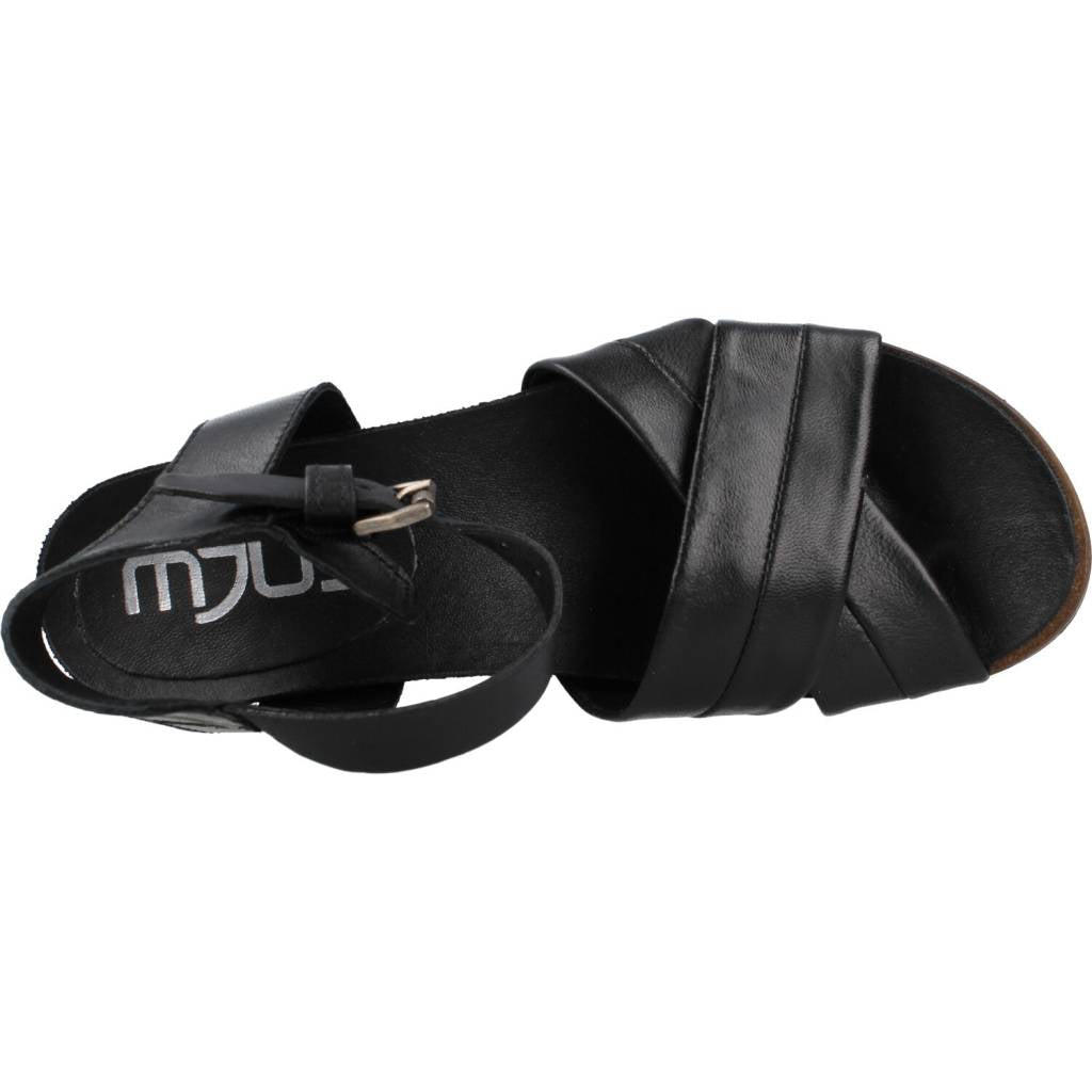 MJUS M en color NERO (7)