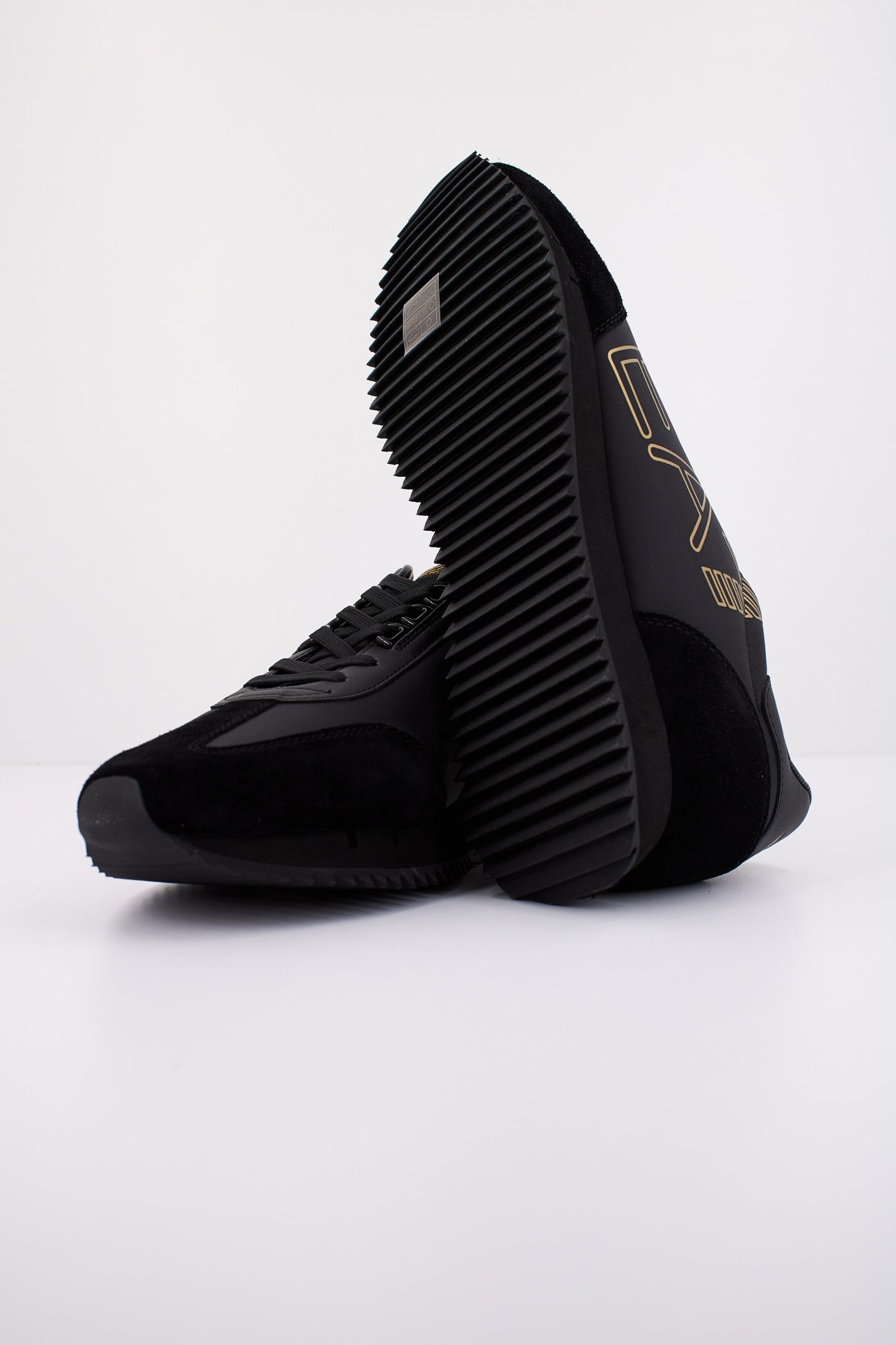 EMPORIO ARMANI XX en color M (5)