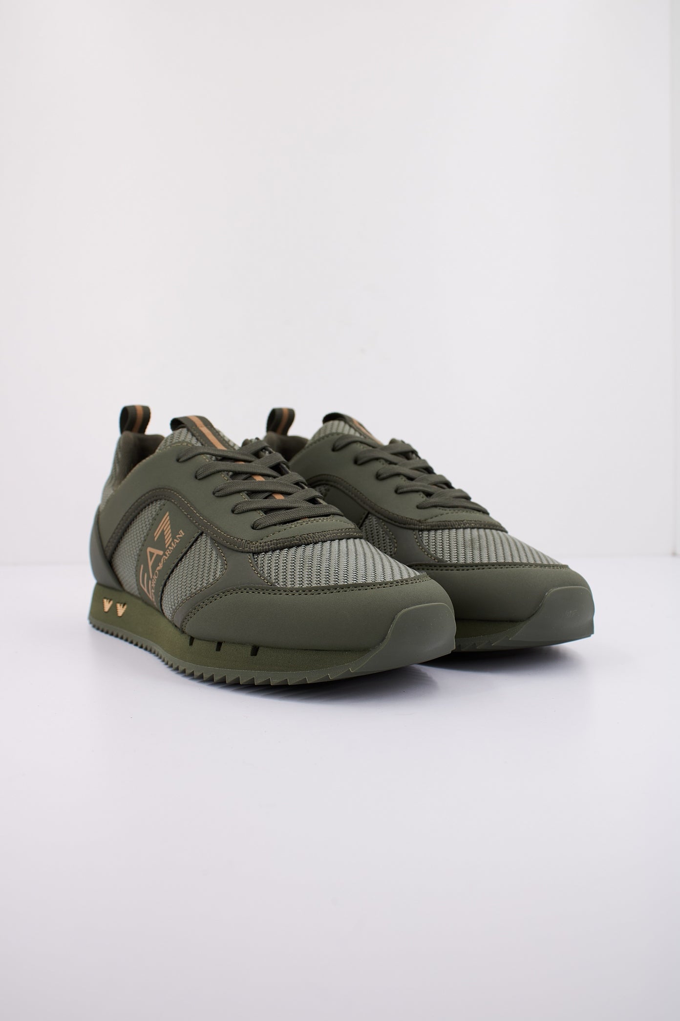 EMPORIO ARMANI LIFESTYLE EVOLUTION en color U (2)