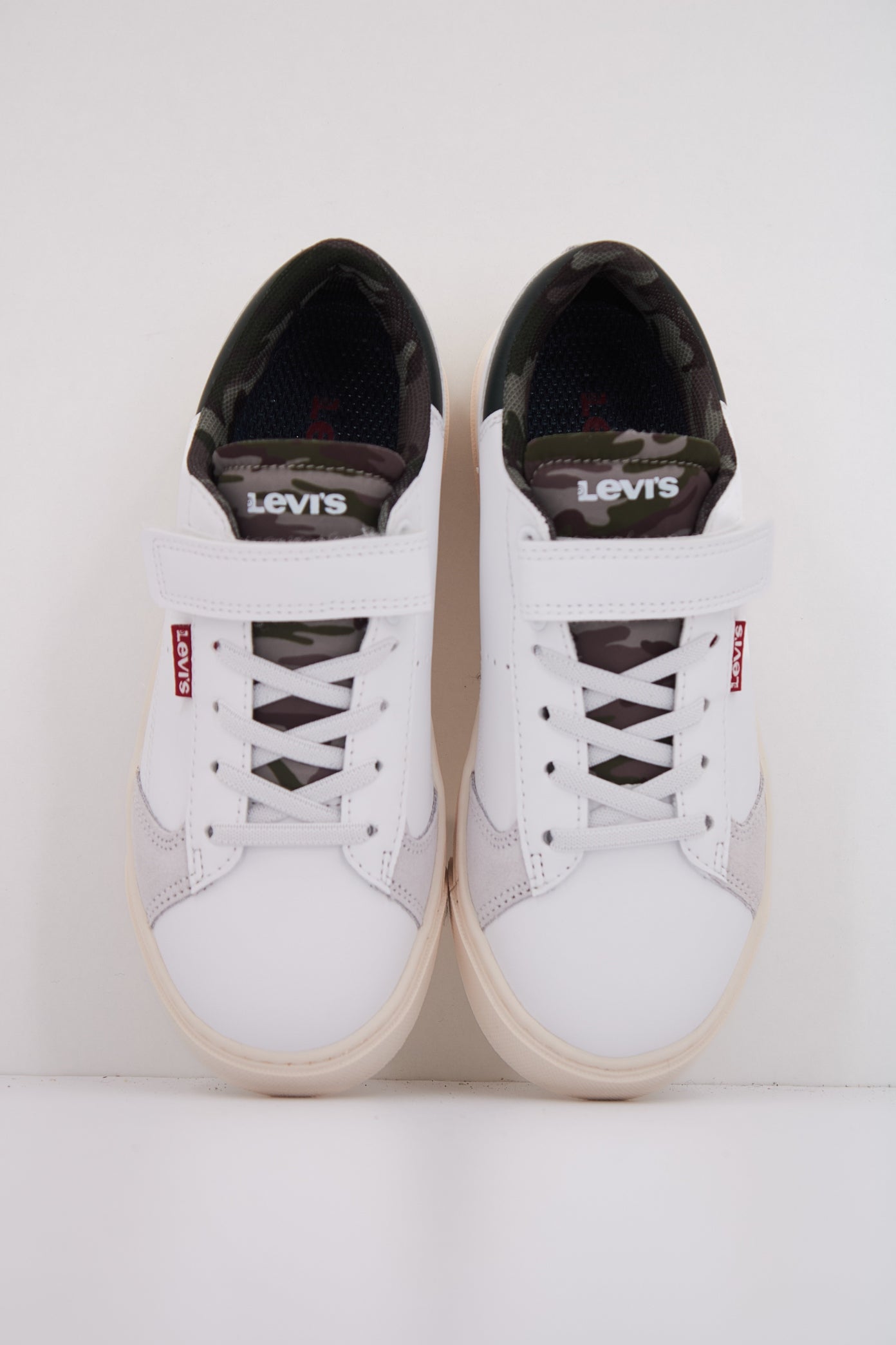 LEVI'S BRYSON en color WHTKHK (3)