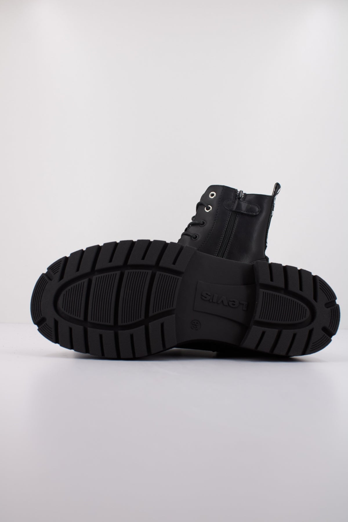 LEVI'S CHERRY en color BLACK (5)