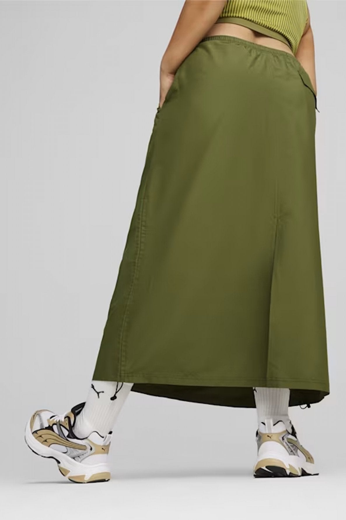 PUMA DARE TO MIDI WOVEN S en color LVGRN (3)