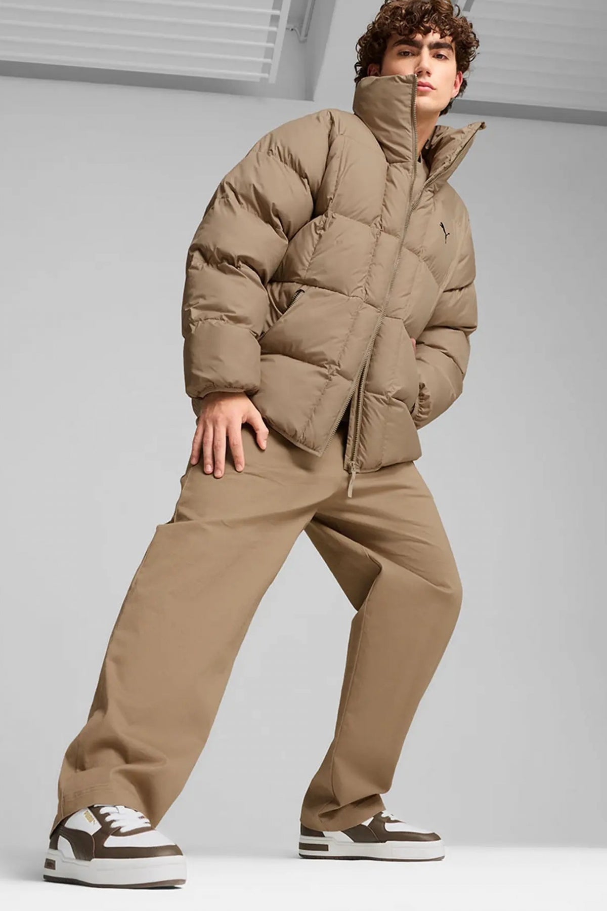 PUMA PUFFER JACKET en color BEIGE (4)